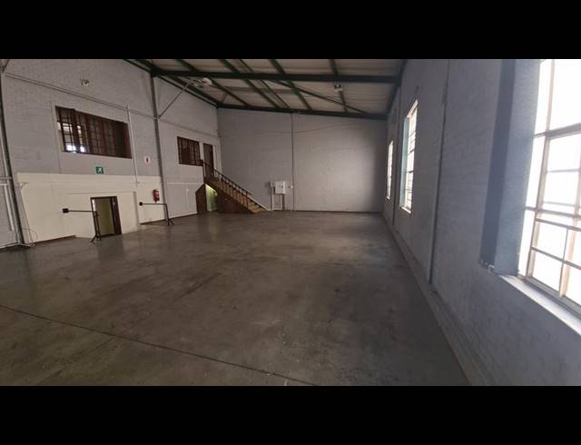 INDUSTRIAL PROPERTY TO RENT IN HALFWAY HOUSE